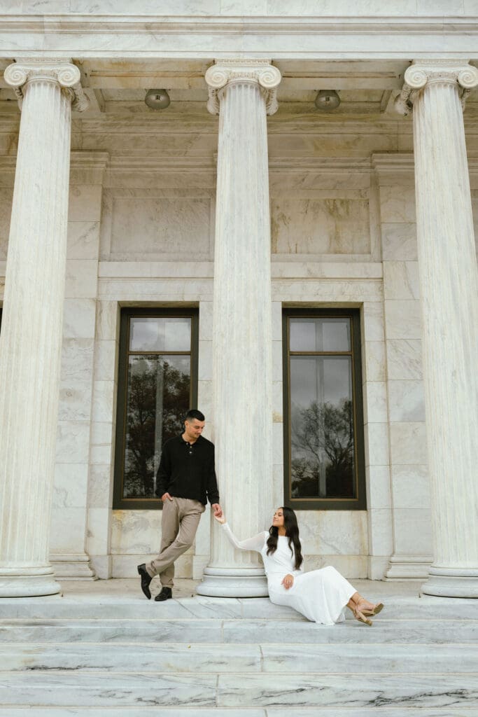 Engagement Session at the Toledo Museum of Arts