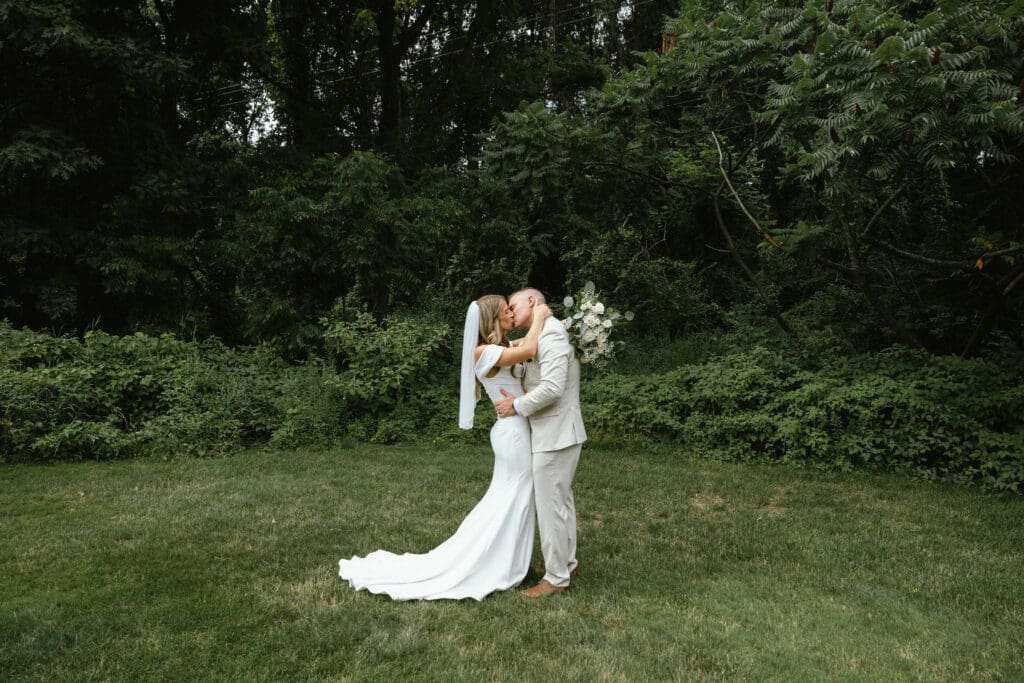 How to feel comfortable in front of the camera: Photo of a couple getting married at Pine Knob