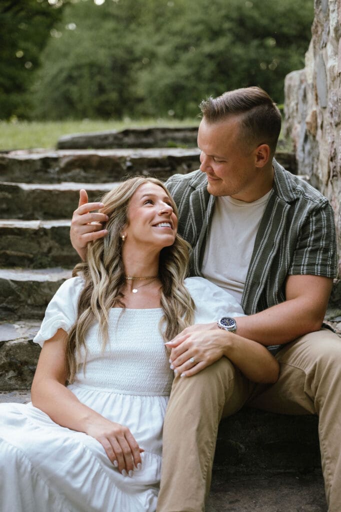 How to feel comfortable in front of the camera: Photo of couple's engagement session