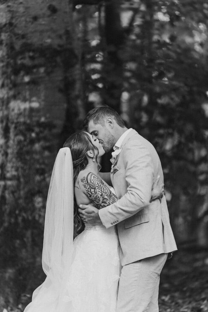 How to have a more relaxed wedding timeline: Photo of wedding ceremony at centennial barn